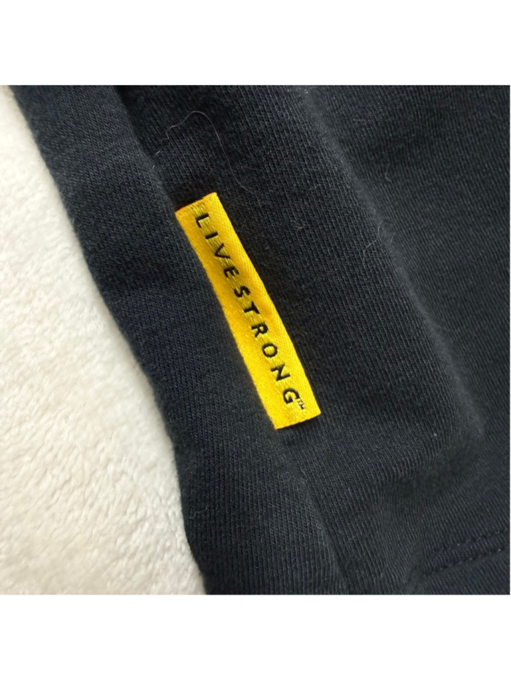 Men's Nike Livestrong Performance Windbreaker Large Yellow Black Vintage - Picture 8 of 14